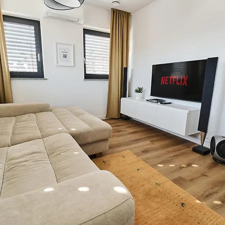 شقة Alpine View Premium