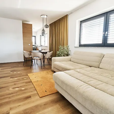 Alpine View Premium * Komenda